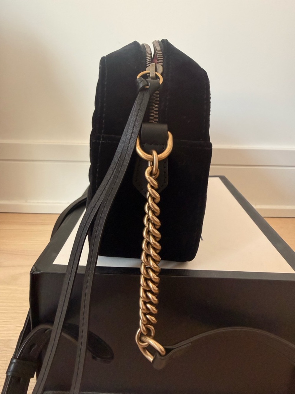 Gucci Black Velvet GG Camera Crossbody Bag with Gold Hardware - Picture 8 of 10